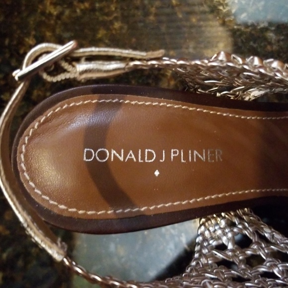 Donald Pliner Heels - Picture 6 of 7